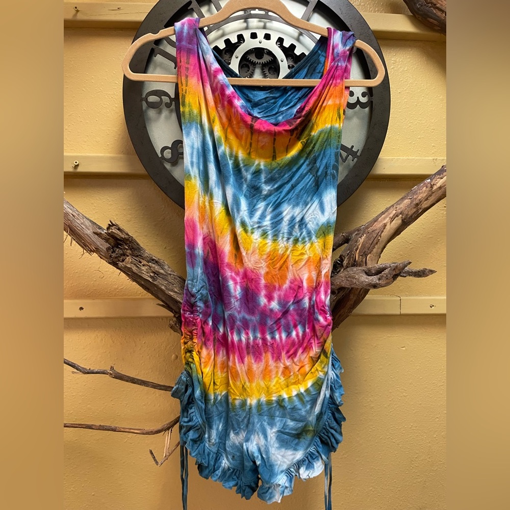 Hooded tie dye romper.